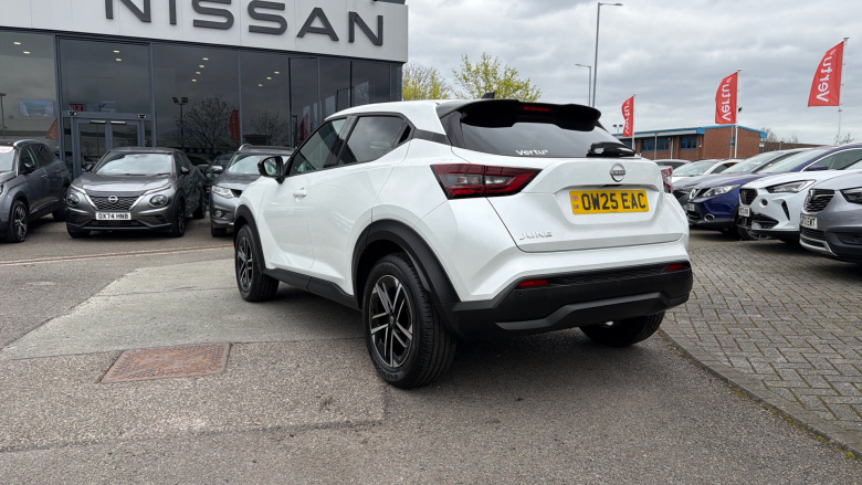 Nissan Juke 1.0 DiG-T N-Connecta 5dr Petrol Hatchback